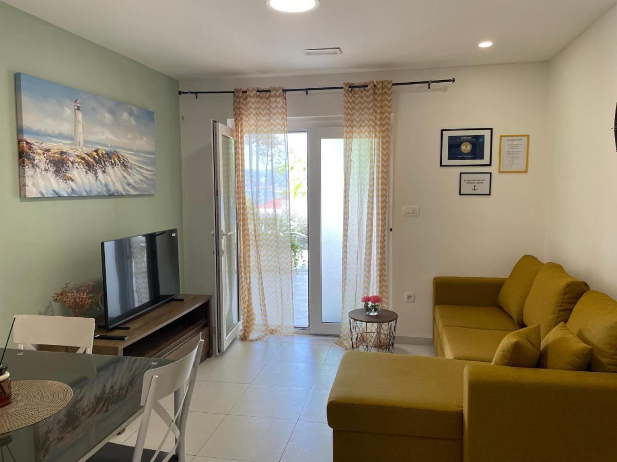 Superior Apartman Vujevic, Duće エクステリア 写真