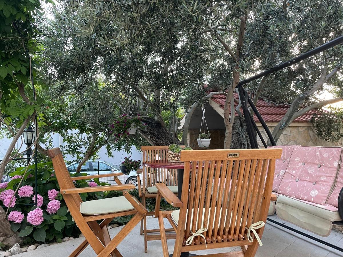 Superior Apartman Vujevic, Duće エクステリア 写真